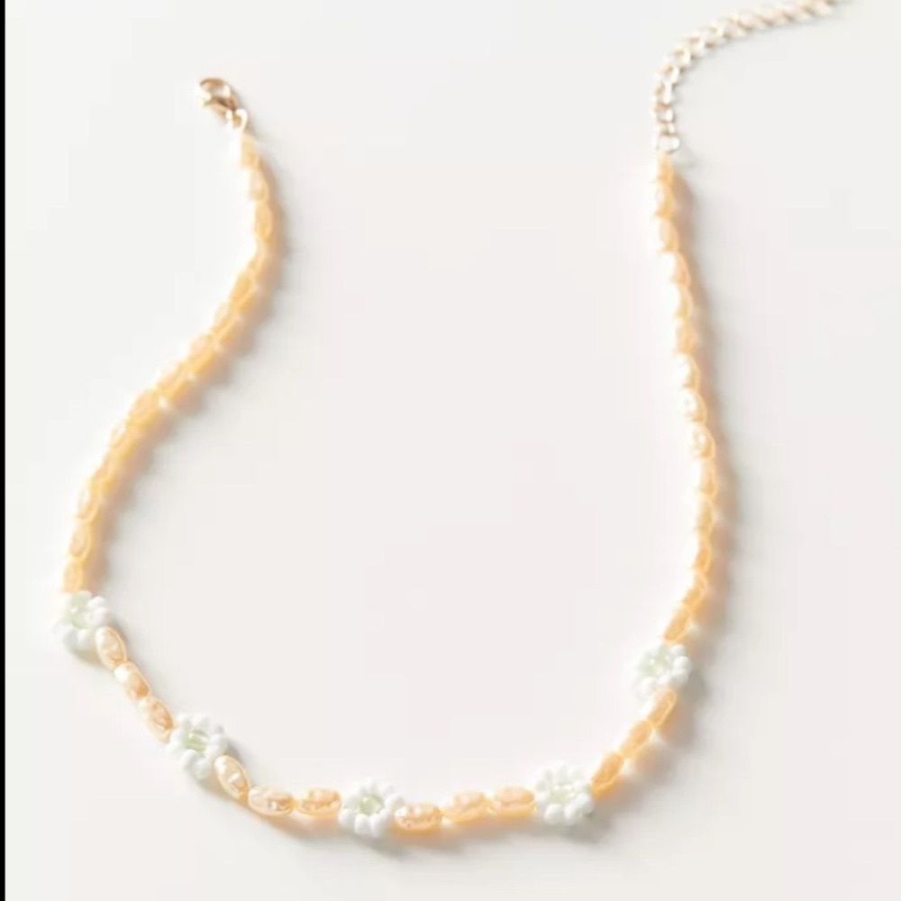 UO | Juliette Daisy Pearl Necklace